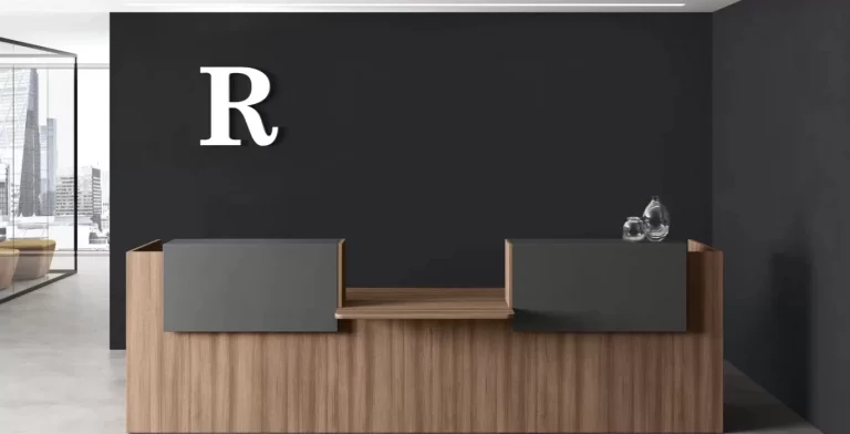 1630_stoyka-resepshn-livs