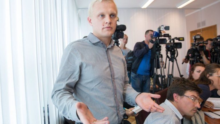 70d5db56e2560880cdf1f0265e725772