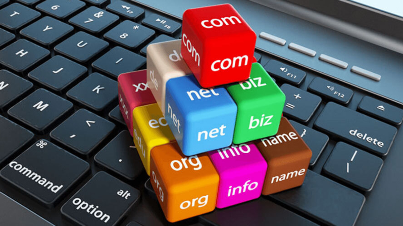 domen-hosting-title-1300x731